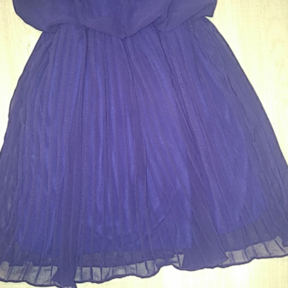 Sheer purple dress - Picture 3 of 8
